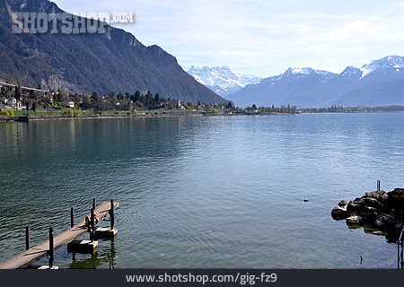 
                Genfersee, Montreux                   