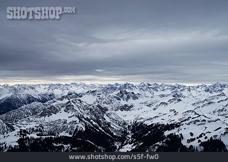 
                Gebirge, Alpen, Gebirgskette                   