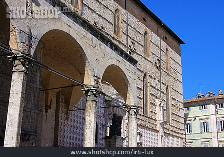 
                Altstadt, Altbau, Perugia                   