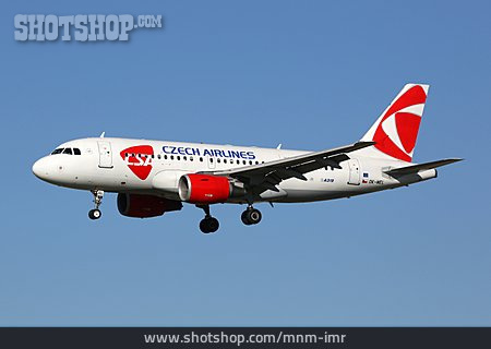 
                Flugzeug, Airbus A319, Czech Airlines                   