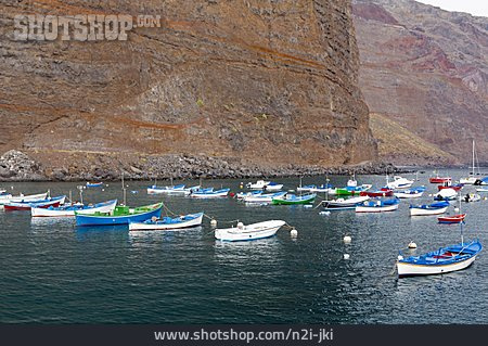 
                Fischerboote, La Gomera                   