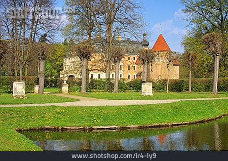 
                Schlosspark, Altdöbern, Schloss Altdöbern                   