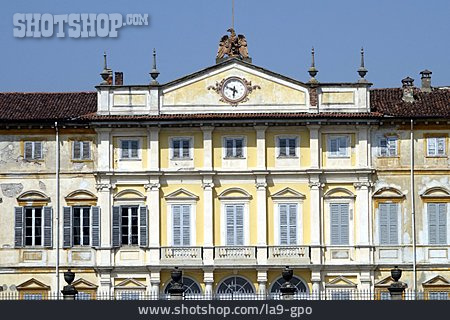 
                Schloss, Bergamo                   