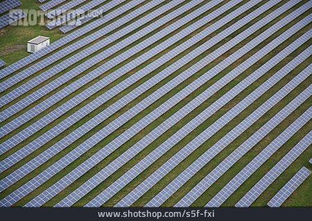 
                Sonnenenergie, Photovoltaikanlage, Solarpark                   