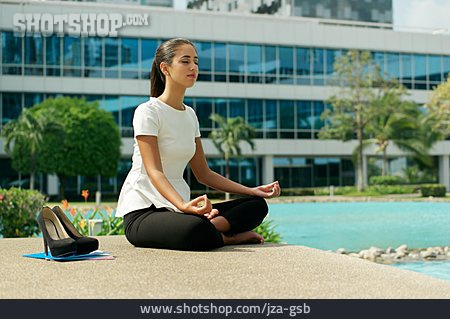 
                Geschäftsfrau, Pause, Yoga                   