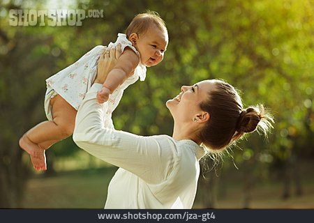 
                Mutterschaft, Tochter, Neugeborenes                   