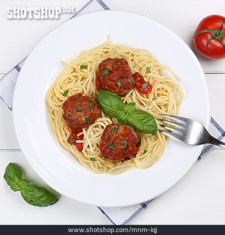 
                Spaghetti, Italienische Küche, Hackfleischbällchen                   
