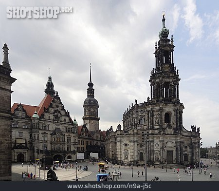 
                Dresden, Katholische Hofkirche, Schloßplatz                   