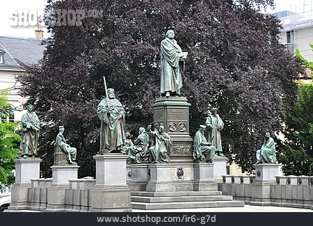 
                Lutherdenkmal                   