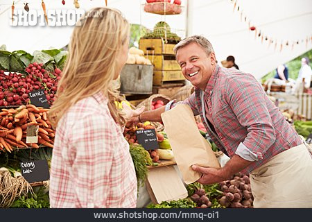 
                Einkaufen, Marktstand, Gemüsemarkt                   