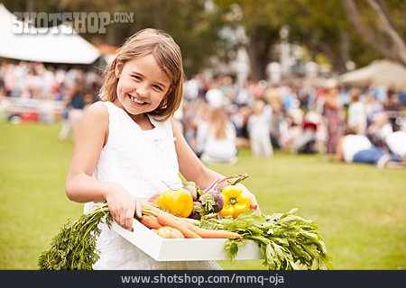 
                Kind, Mädchen, Gemüse, Gartenparty                   