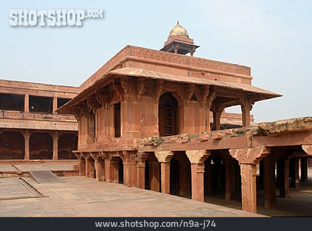 
                Fatehpur Sikri                   