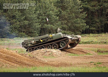 
                Panzer, Kettenfahrzeug                   