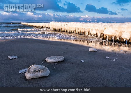 
                Ostsee, Frost, Buhne                   