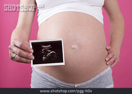 
                Ultraschallbild, Schwangerschaft, Babybauch                   