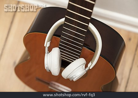 
                Instrument, Gitarre                   