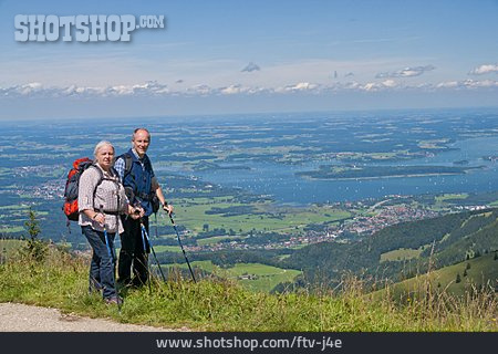 
                Paar, Wandern, Oberbayern, Chiemsee                   