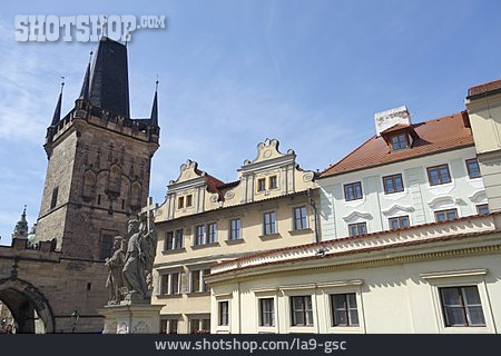 
                Häuserzeile, Prag, Kleinseitner Brückenturm                   