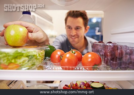
                Mann, Gesunde Ernährung, Lebensmittel, Kühlschrank                   