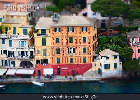 
                Portofino                   