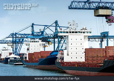 
                Containerschiff, Import, Export                   