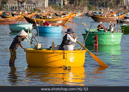 
                Vietnam, Traditionell, Fischerin                   