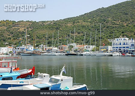 
                Hafen, Fischerboote, Nisyros                   