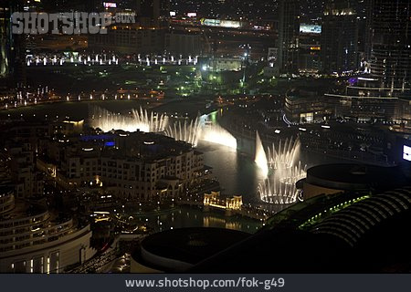 
                Nacht, Dubai, Wasserspiele                   