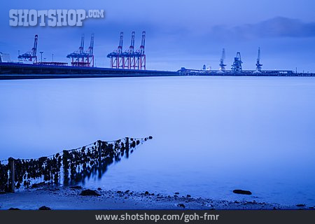 
                Wilhelmshaven, Containerhafen                   