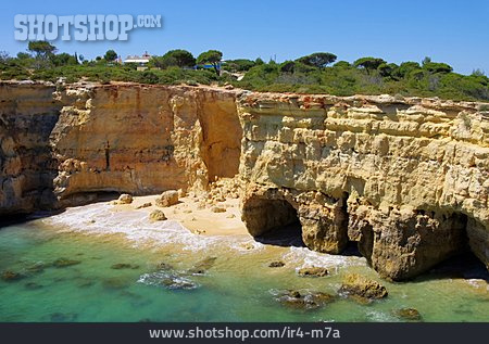 
                Algarve, Barlavento, Praia Dos Tres Irmaos                   