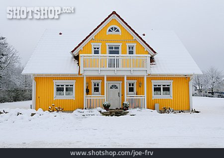 
                Winter, Holzhaus, Immobilien                   