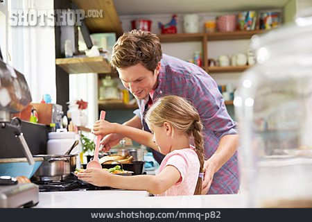 
                Vater, Kochen, Tochter                   
