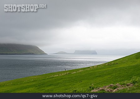 
                Färöer, Streymoy, Kirkjubour                   