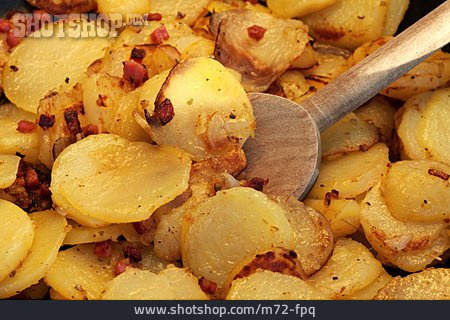 
                Bratkartoffeln                   