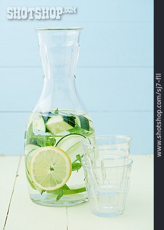 
                Wasser, Aromatisiert, Sommergetränk                   