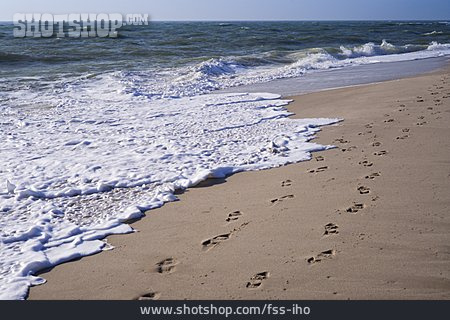 
                Strand, Fußspuren                   