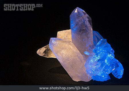 
                Bergkristall, Halbedelstein                   
