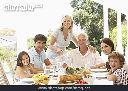 
                Essen, Familie, Generationen, Großeltern                   
