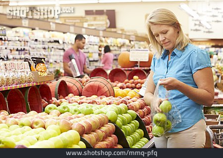 
                Frau, Einkaufen, Obst, Supermarkt                   