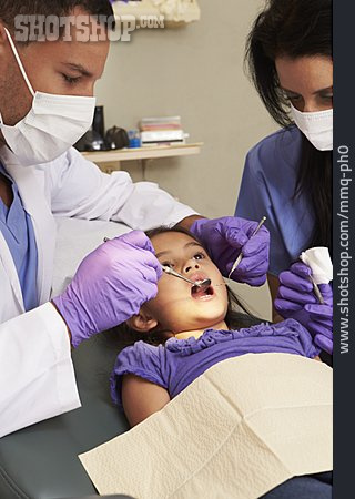 
                Zahnbehandlung, Zahnarztbesuch, Zahnarztpraxis, Zahnmedizin                   