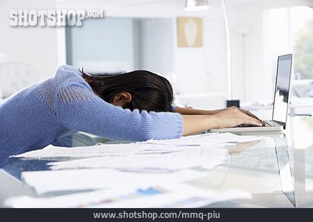 
                Geschäftsfrau, Business, Erschöpft, Burnout                   