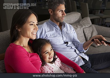 
                Eltern, Fernsehen, Familie                   