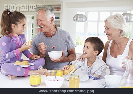 
                Enkel, Frühstück, Großeltern, Frühstücken                   