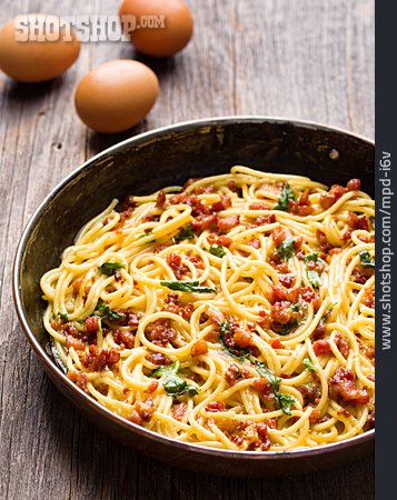 
                Speck, Pasta, Italienische Küche                   