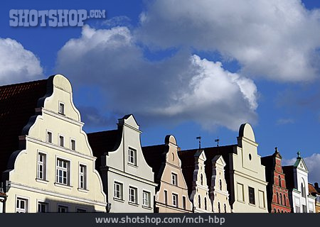
                Wohnhaus, Häuserzeile, Wismar                   