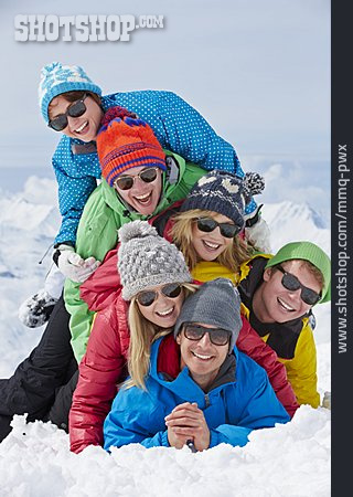
                Skiurlaub, Winterurlaub, Freunde                   