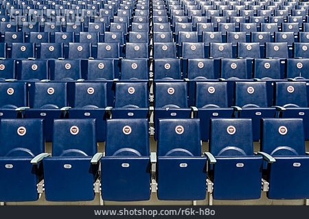 
                Sitze, Fußballstadion, Sitzreihe                   
