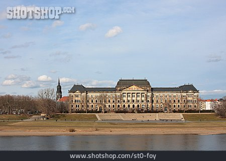 
                Dresden, Sächsisches Staatsministerium Der Finanzen                   