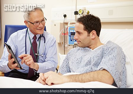 
                Doctor, Hospital, Patient, Visite                   