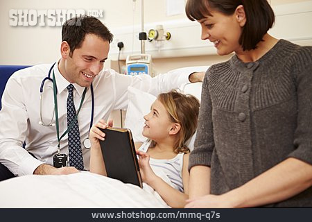 
                Child, Mother, Hospital, Pediatrician                   